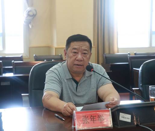 说明: E:\办公资料\照片与视频\海燕政策研究论坛线路1工作图片\2020年\6月\11日—2020年度宣传思想暨意识形态工作会议\精选图片\AB3A0095.JPG