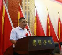 说明: E:\办公资料\照片与视频\海燕政策研究论坛线路1工作图片\2020年\9月\10日——庆祝第36教师节\精选图片\AB3A0418.JPG